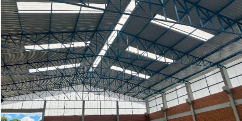 Planefibra incorporó miles de prismas al PRFV
